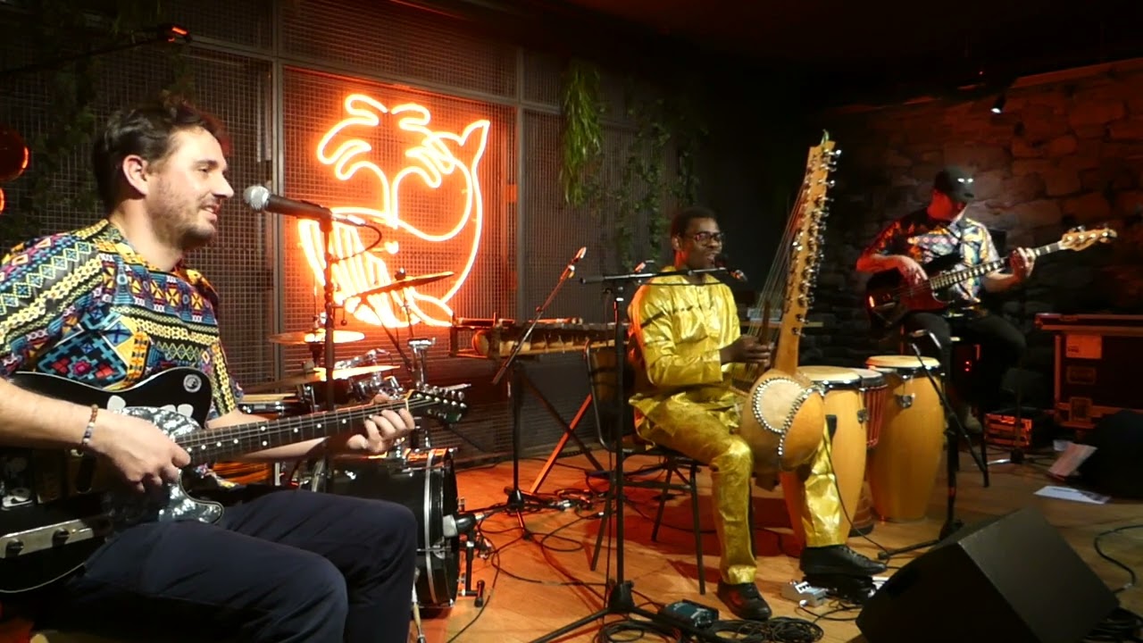 Petit Adama Trio - Mama - Janvier 2023
