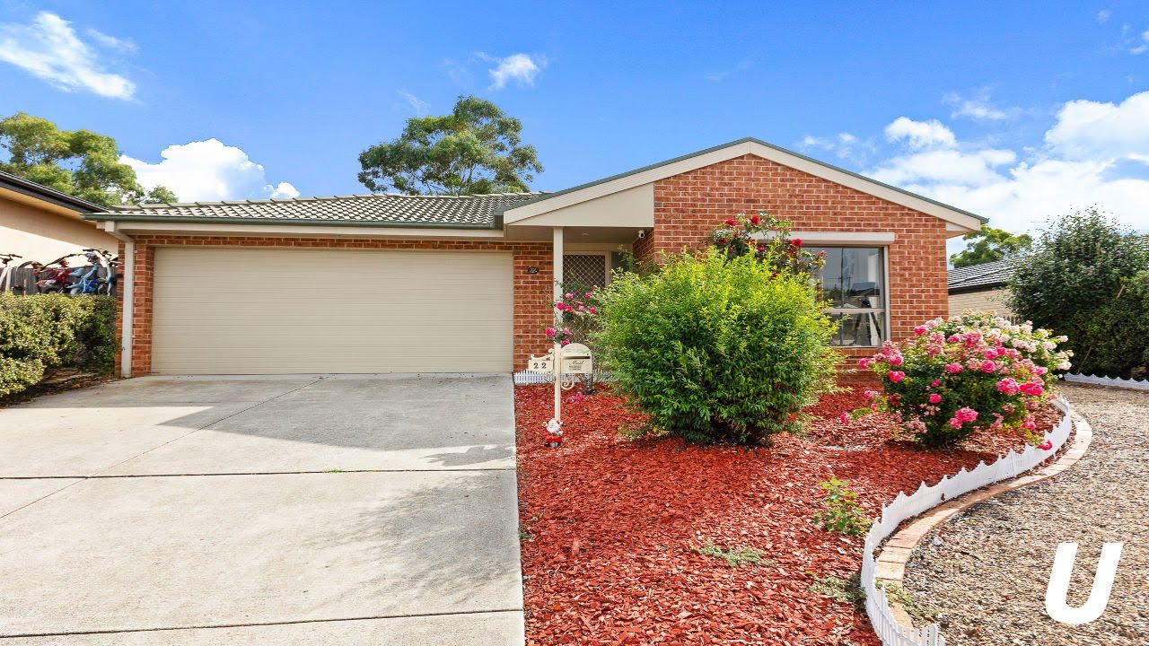 What can you buy in Canberra Australia for $835,000? Property Walk Through | 22 Lovely Close, Dunlop
