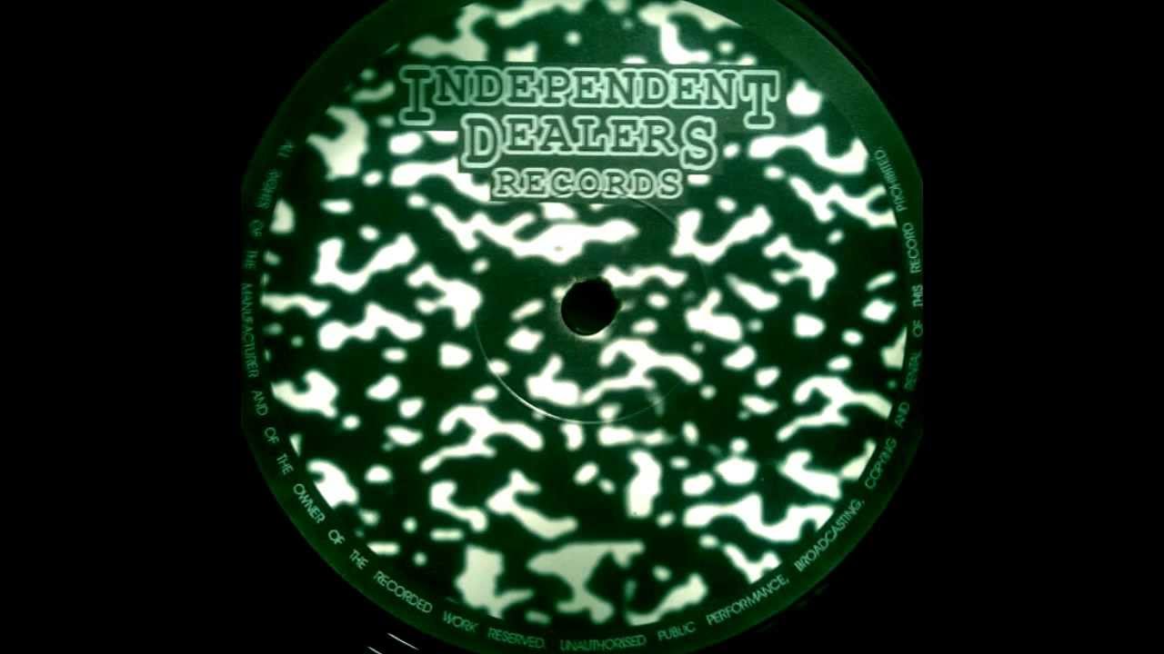 Flynn & Flora - Seek & Destroy