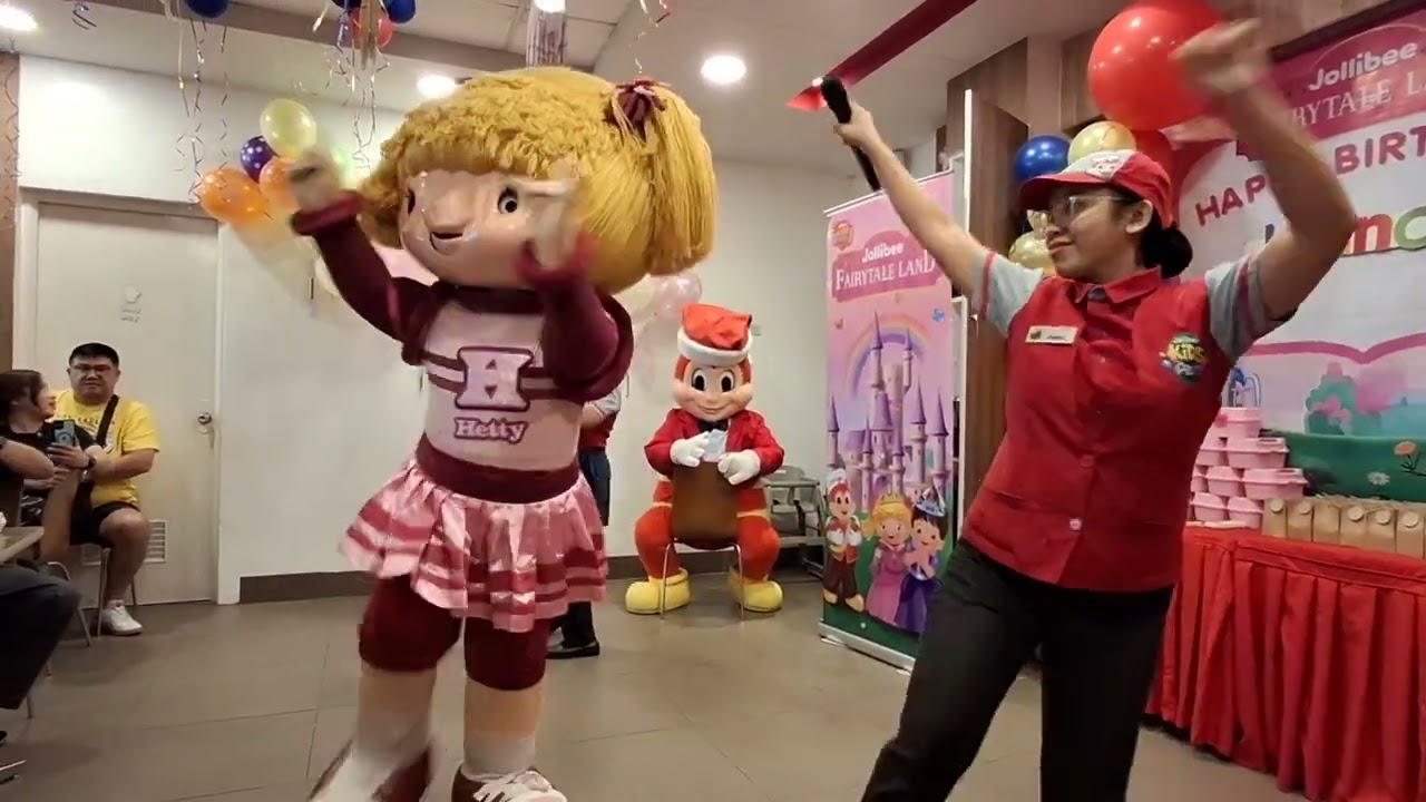 Jollibee and Hetty Dance Number!