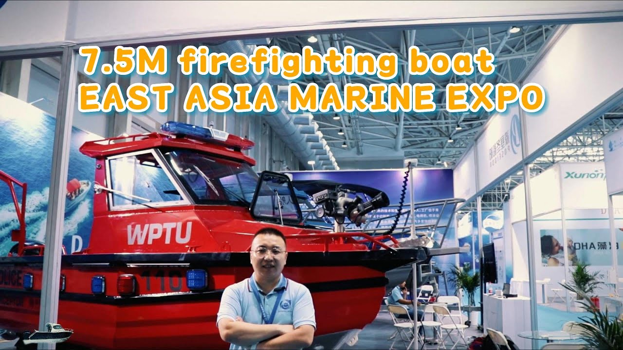 A wonderful firefightingboat at the EAST ASIA MARINE EXPO