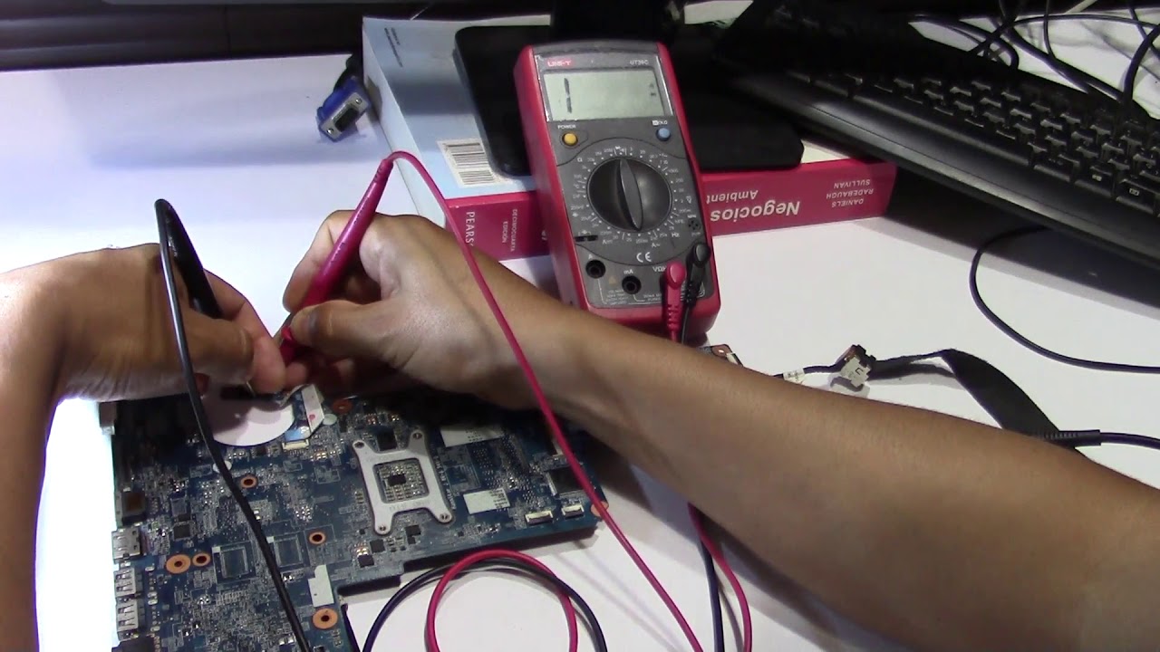 REPARACIÓN   LAPTOP QUE NO ENCIENDE-mediciones part 1