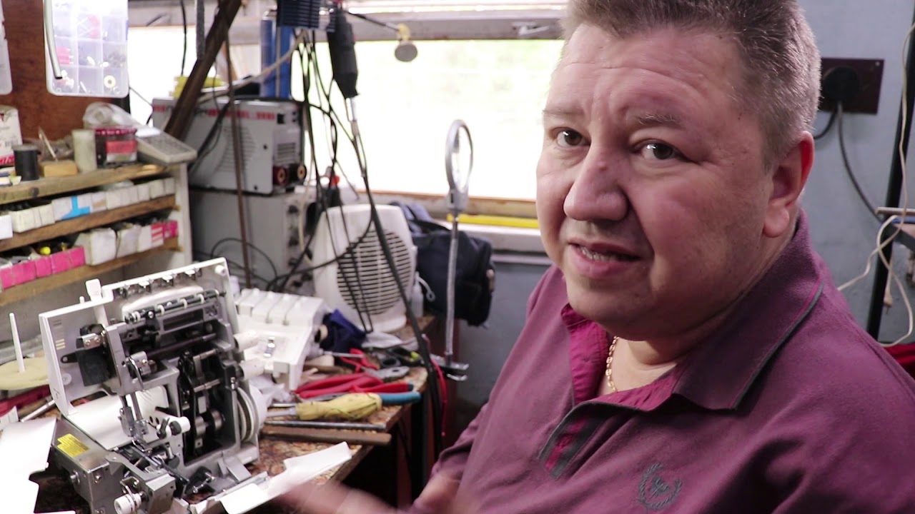 Bernina 880DL