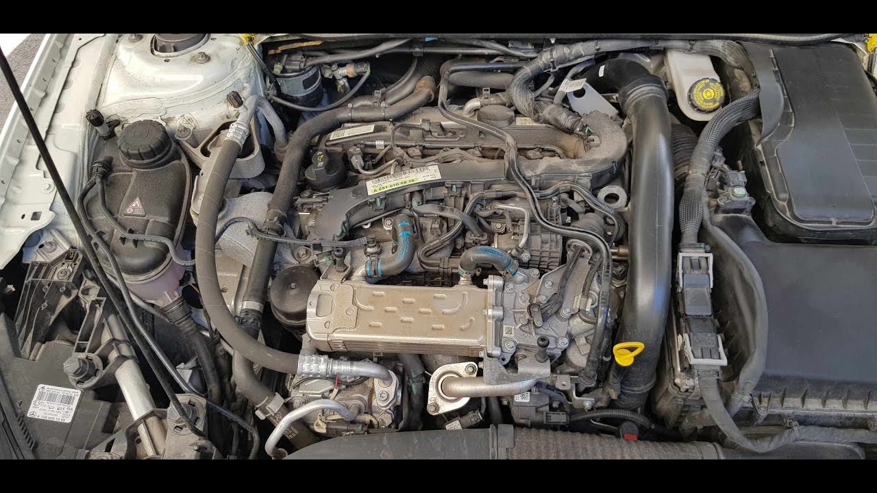 Mercedes Benz GLA 200d 4Motion PDF Olajcsere és szűrők cseréje 2 rész