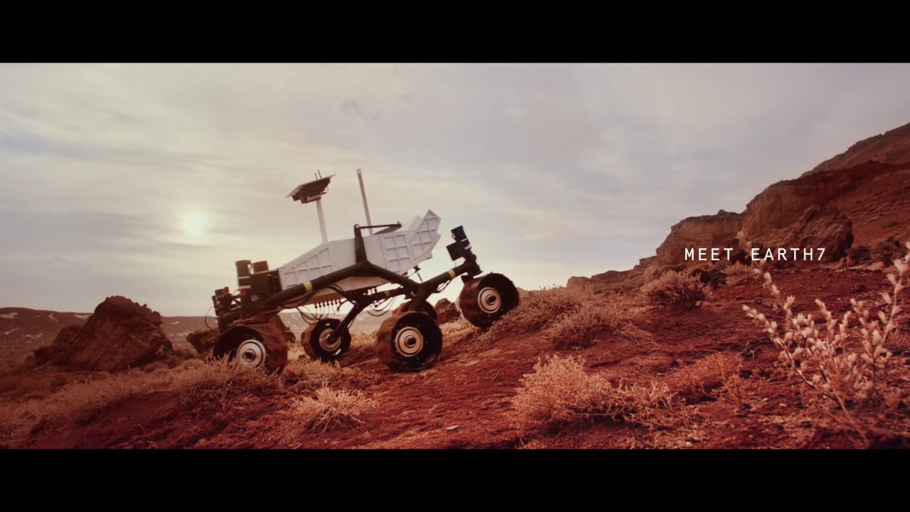 EARTH7. The space rover destined for Earth
