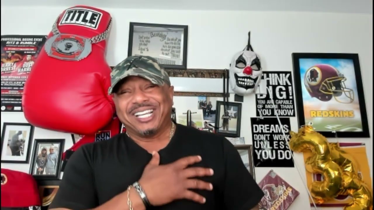 ОНИ ПРЫГНУЛИ НА ОДНОРУКОГО БЕЛОГО МАЛЬЧИКА 😳 (реальная тюремная история)