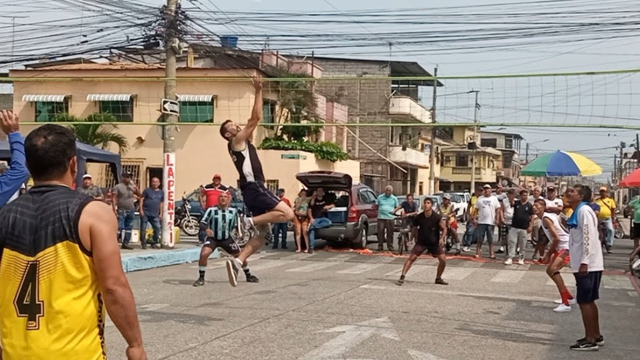 Ecuavoley ⚡ Rambo ( Portoviejo) 🆚 Reina (Machala)👈 Partidazo 😱 Ex Glorias del Ecuavoley 💪🏐