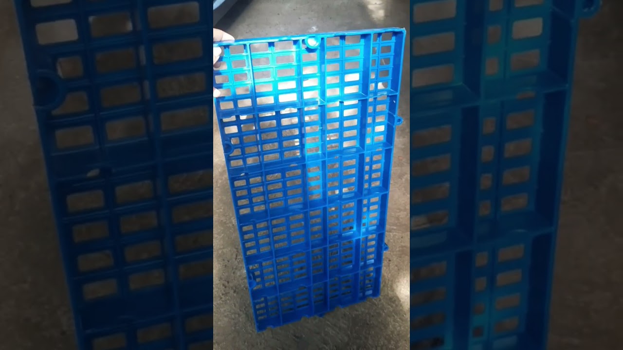 Affordable Pet Cage Floor Mat, link nasa description box