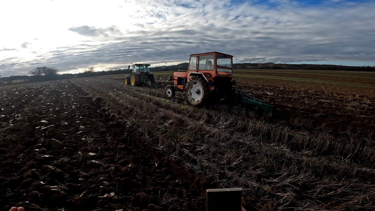 Sfarsit filmări campanie 2024-Tractor-vlog-John Deere 5100M-Plug-PP4-30 de Mat Craiova-La arat ep12