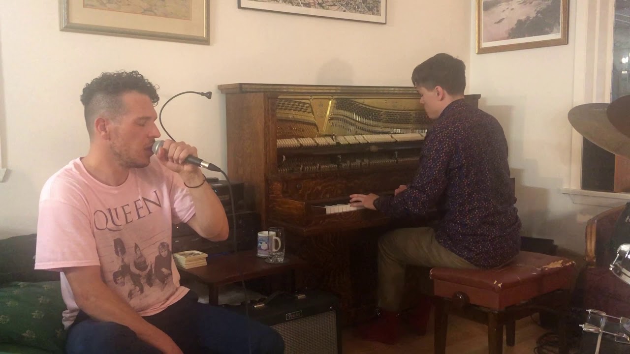 One Guy Stand ft Ewen Farncombe No sound but the wind (Editors)
