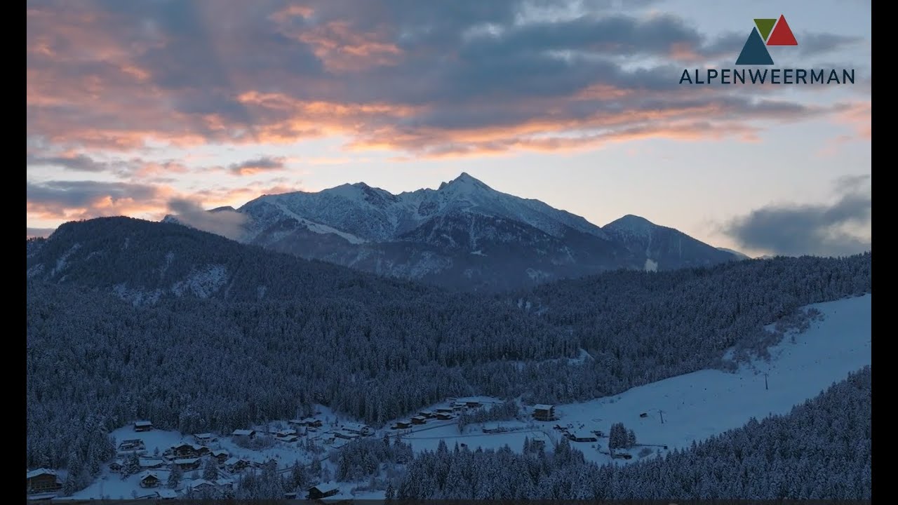 Dronebeelden uit sneeuwrijke Alpen bij start van de winter