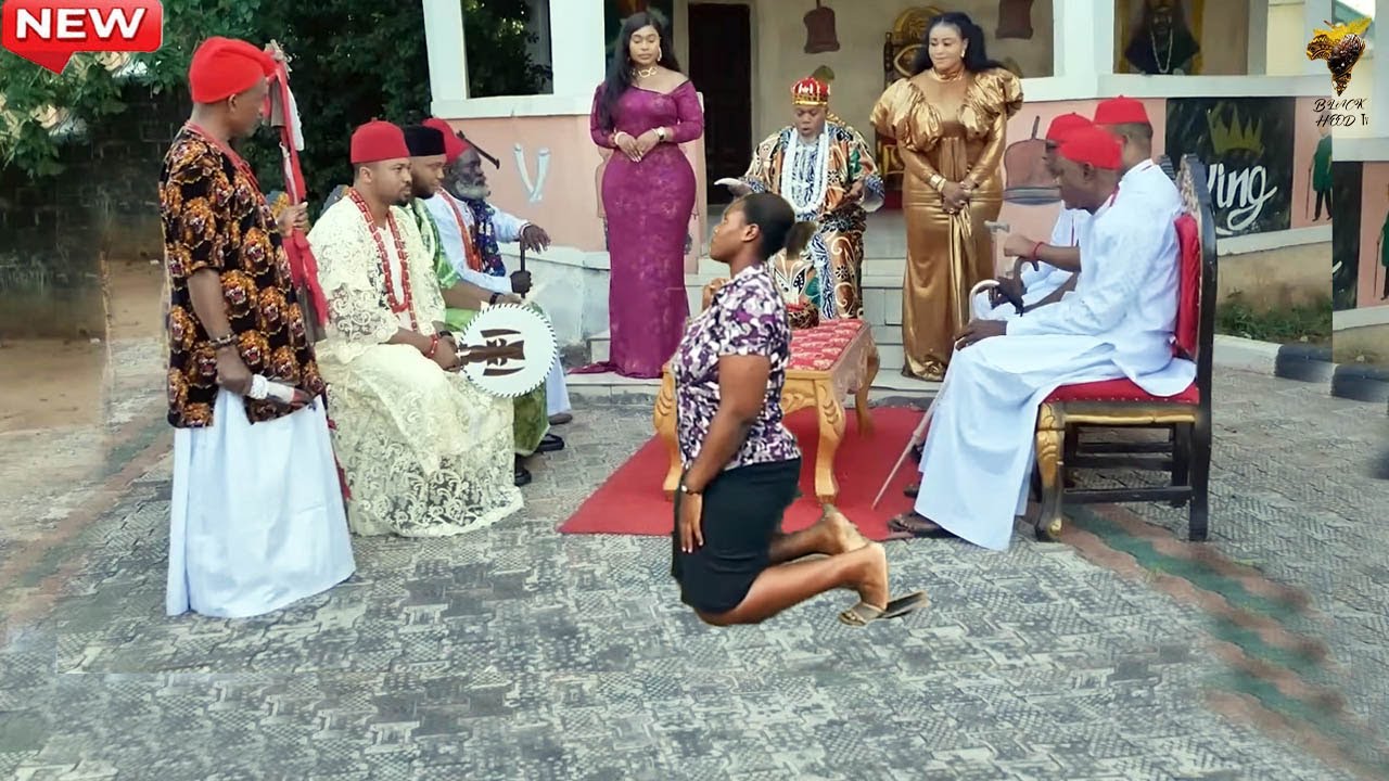 On The Coronation Day, The Prince Never Knew He Will Find A Wife The Orphan Maid In The Palace/Movi