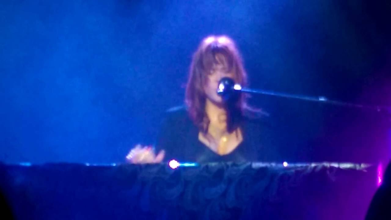 Beth Hart - Hiding Under Water + Learning To Live