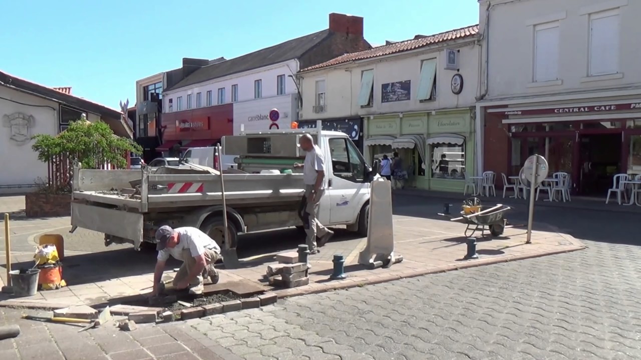 Un jour avec... le service voirie