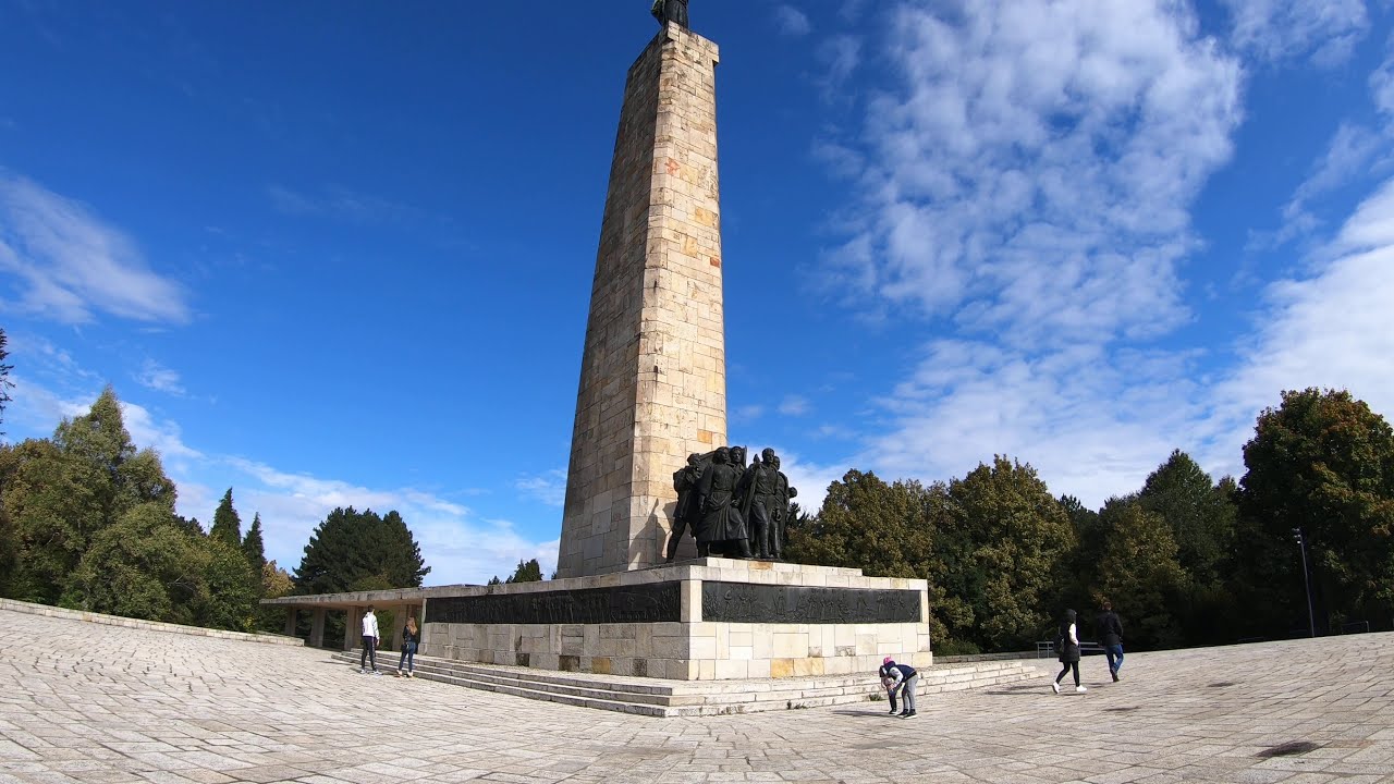 Spomenik Sloboda - Fru&scaron;ka gora