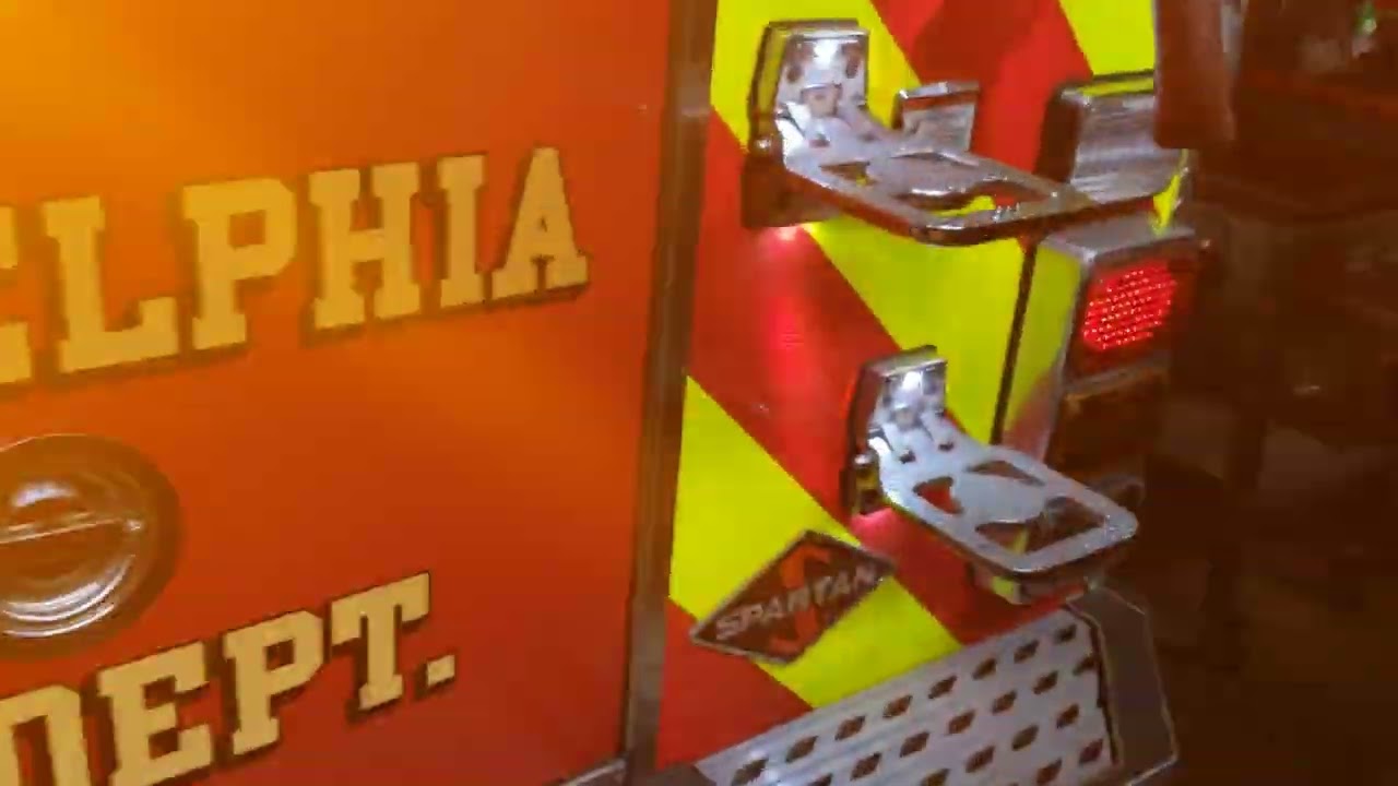 Detailed tour of BRAND NEW Philadelphia Fire Department Engine 68
