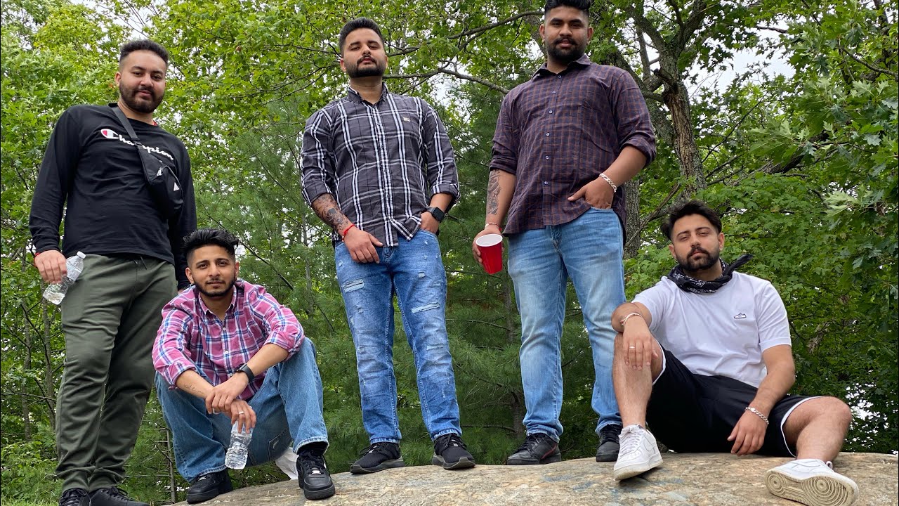 Punjabi students visit to CN tower ...