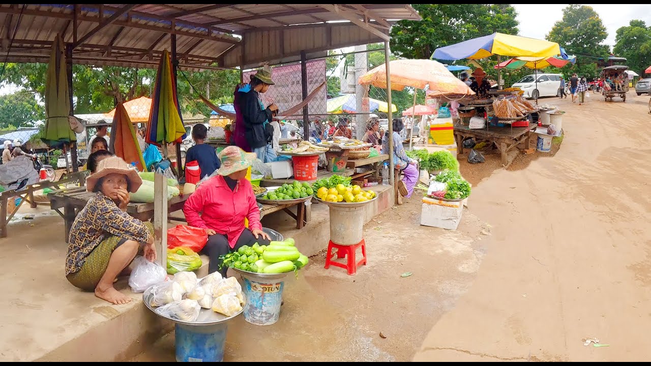 Cambodia Countryside Market in Phnom Oudong Resort, Kandal Province - Best Street Food Tour!