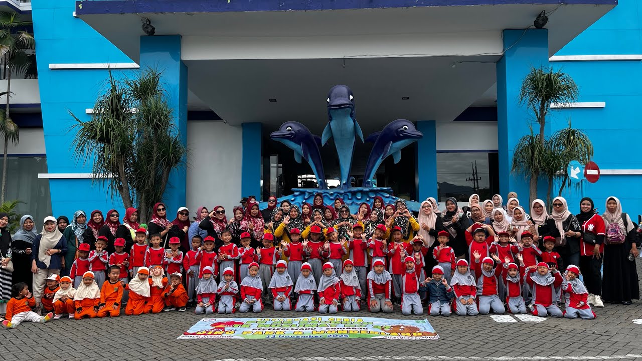 Explorasi ceria PG Ar Raudhah & TK Muslimat NU 37 Pepelegi - Waru goes to Dino Park