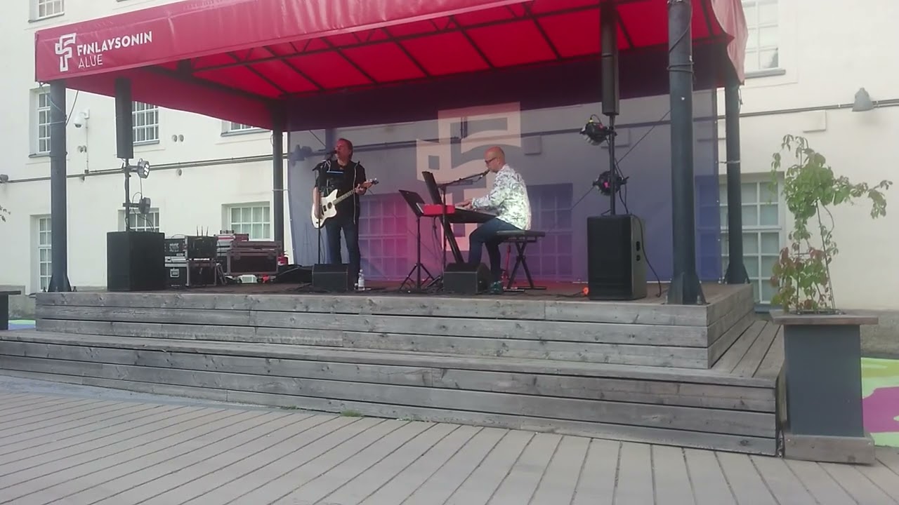 Miljoonasade Duo - Olkinainen  9/8/2023 Tampere (Väinö Linnan aukio)