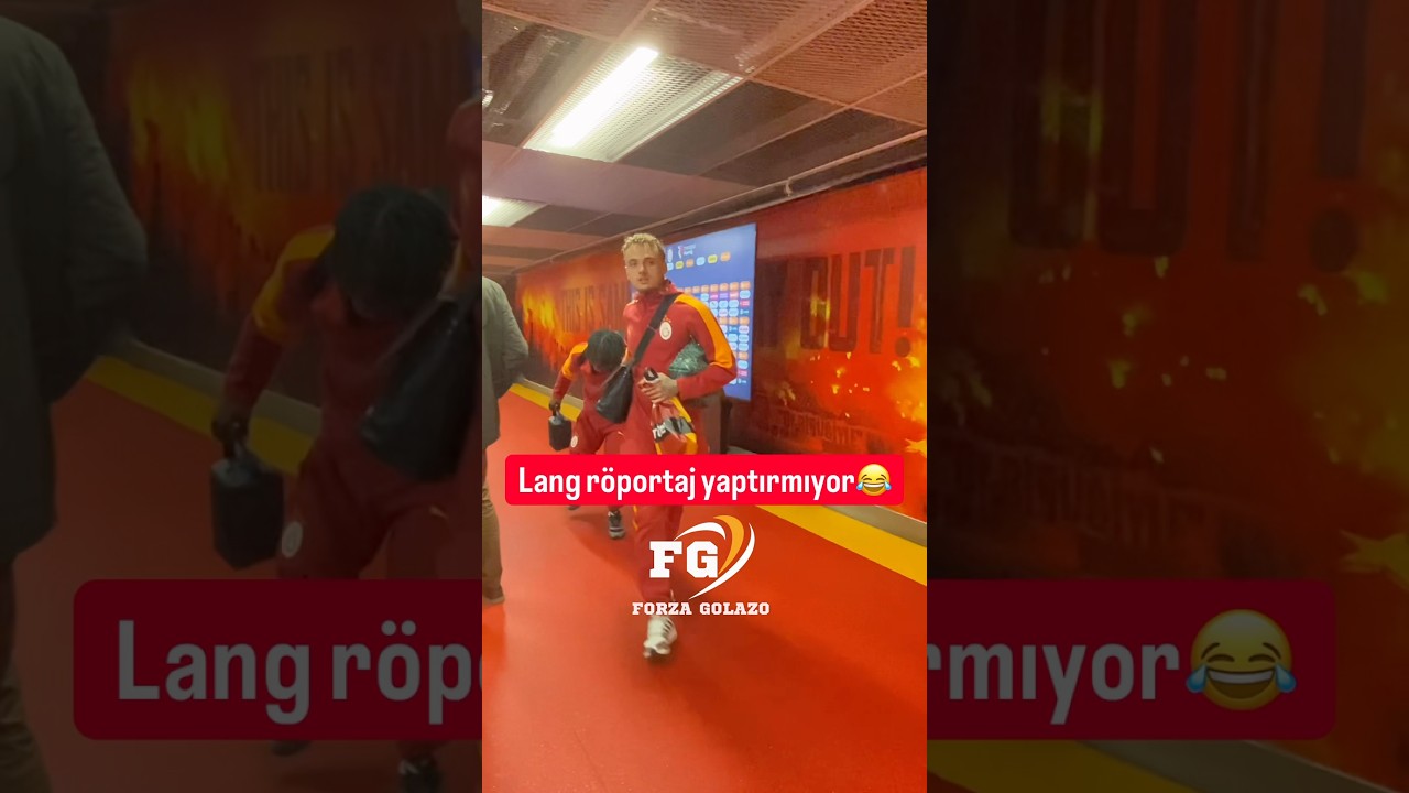 Nhaga canlı r&ouml;portaj esnasında Noa Lang&rsquo;ın hedefi oldu😂 #galatasaray #s&uuml;perlig #nhaga #noalang