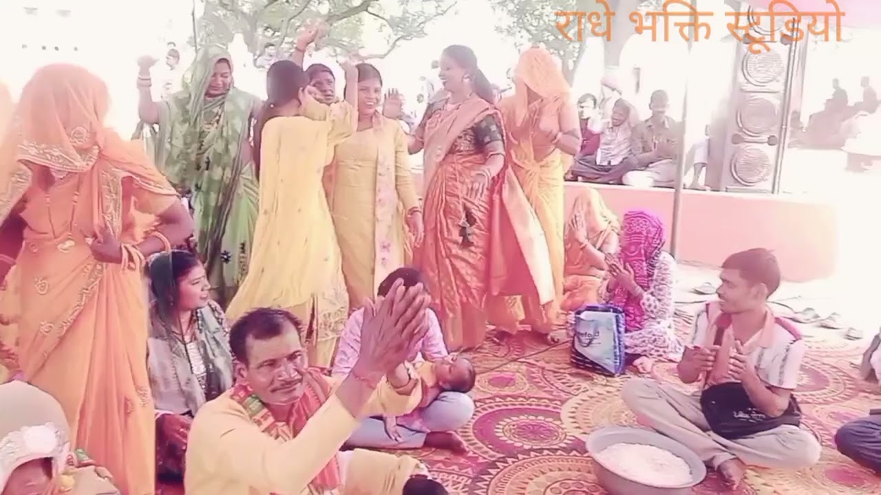 वीर कुमार शास्त्री   भागवत कथा में गया भजन