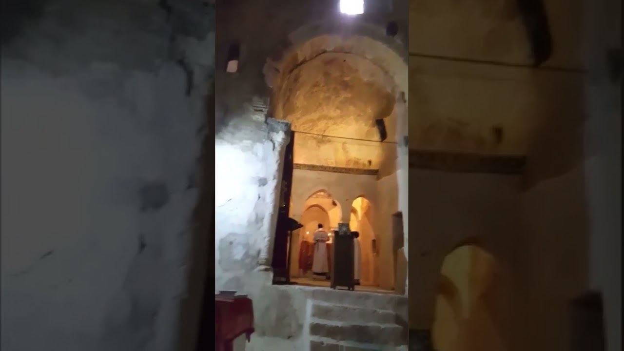 Dayro d'mor Augin Chanting in Syriac at Tur Abdin ( ܛܽܘܼܪ ܥܰܒ݂ܕܝܼܢ‎), Southern Turkey