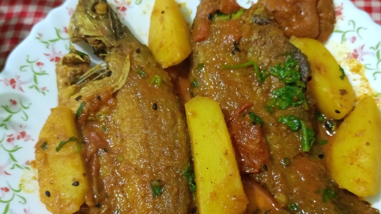 আলু বড়ি দিয়ে ফলি মাছের ঝোল একবার এই ভাবে বানিয়ে দেখুন সকলেই চেয়ে খাবে ll Foli macher recipe 