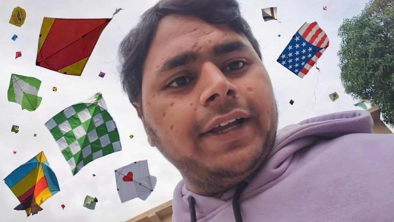 Kites Cutting Other Kite 😲 Looting Kites In Ground 🪁 Dollar Ke Sath Khel ke Maja a Gaya 