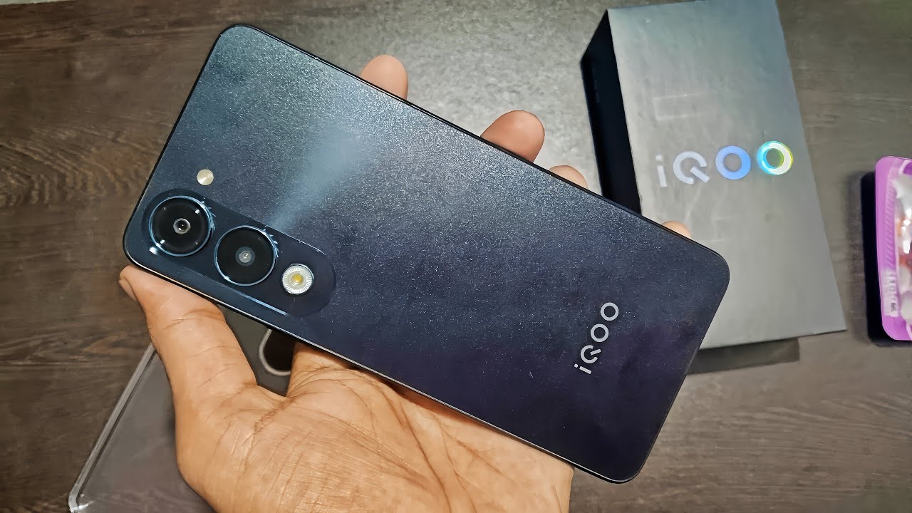 iQOO z10 Lite Unboxing & Review | Budget Smartphone under 10,000 .