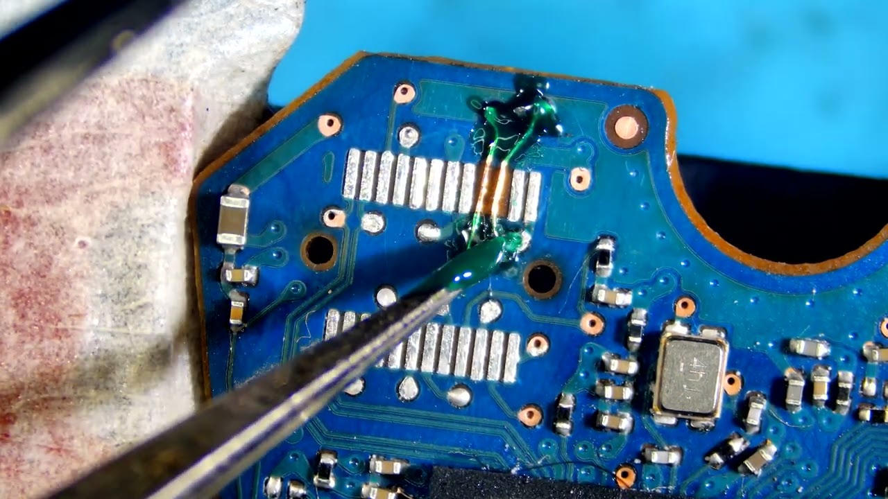 How to Resolder HDD Head Connector on Motherboard and Restore Broken Traces – Step-by-Step