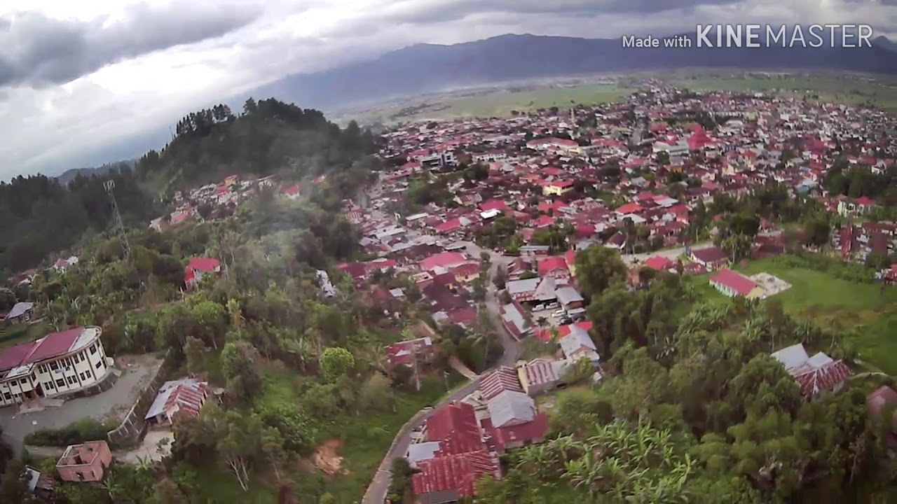 KOTA SUNGAI PENUH TERLIHAT INDAH DARI UDARA  #KOMUNITASDRONEMJXSERIESINDONESIA #MJXBUGS2W #