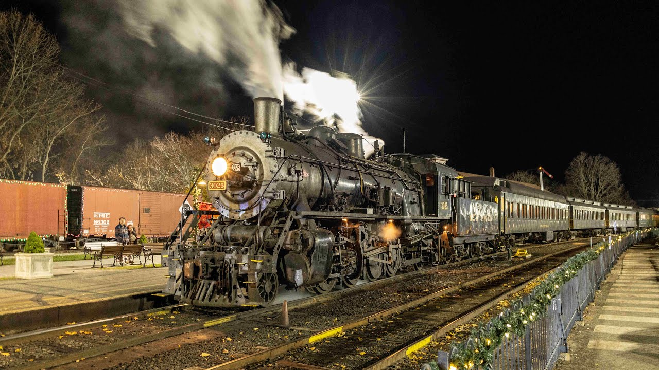 The Valley Railroad's North Pole Express trains Night action 11/23/24