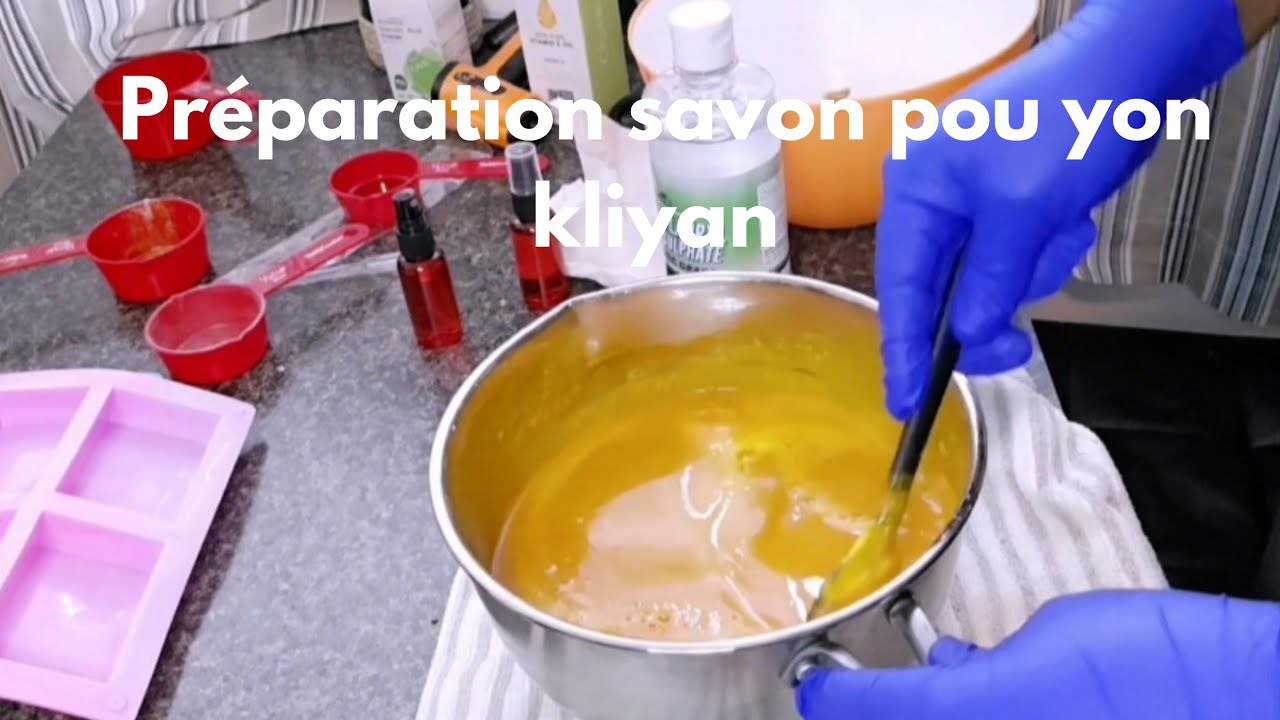 Vin prepare savon sa avèm pou  yon kliyan