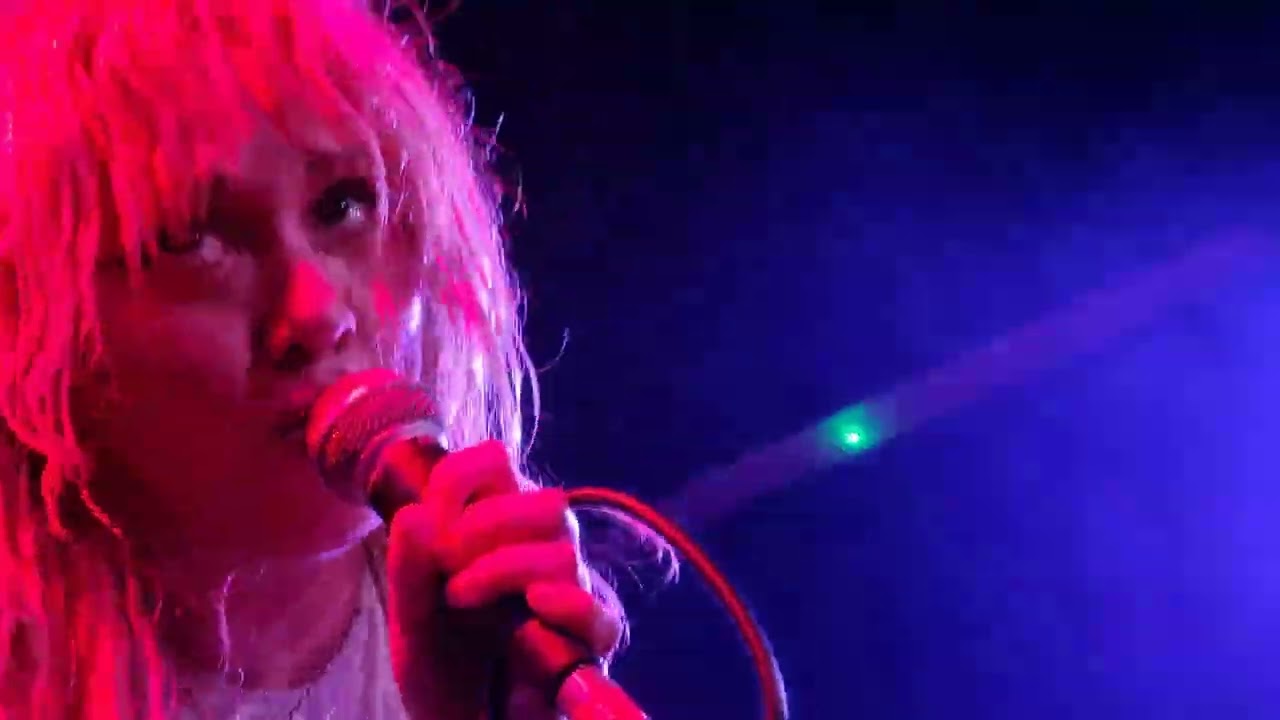 Jeanie And The White Boys - Big Udder Blues