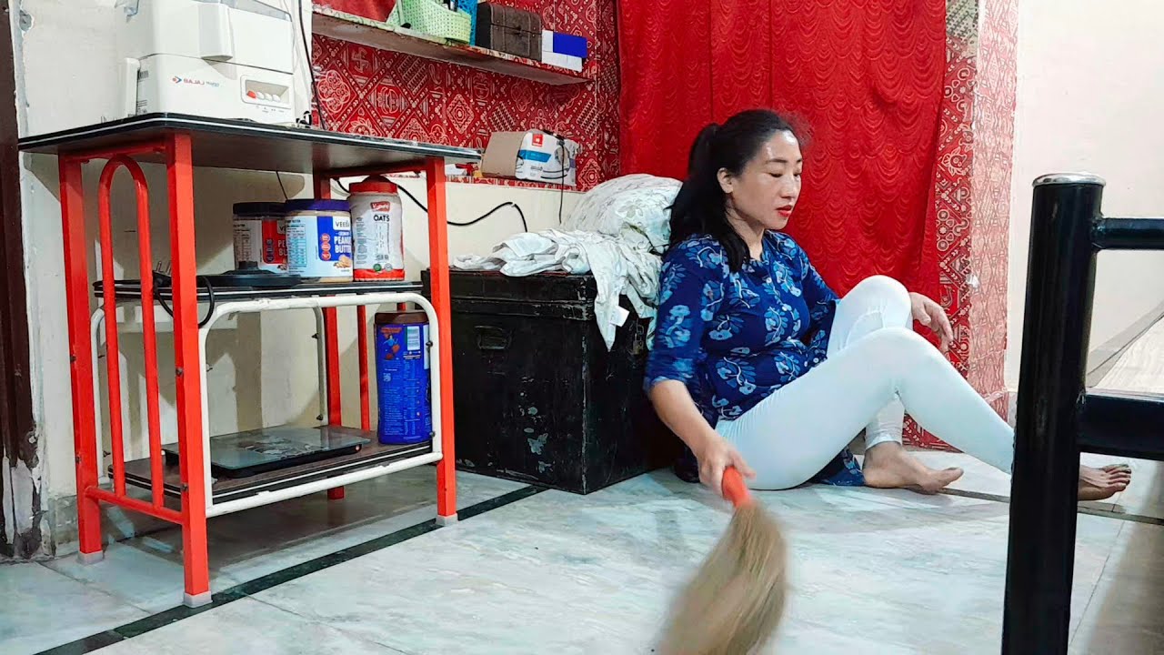 🌺 Cleaning my old and broken bed 😂 || CBeni's Vlog