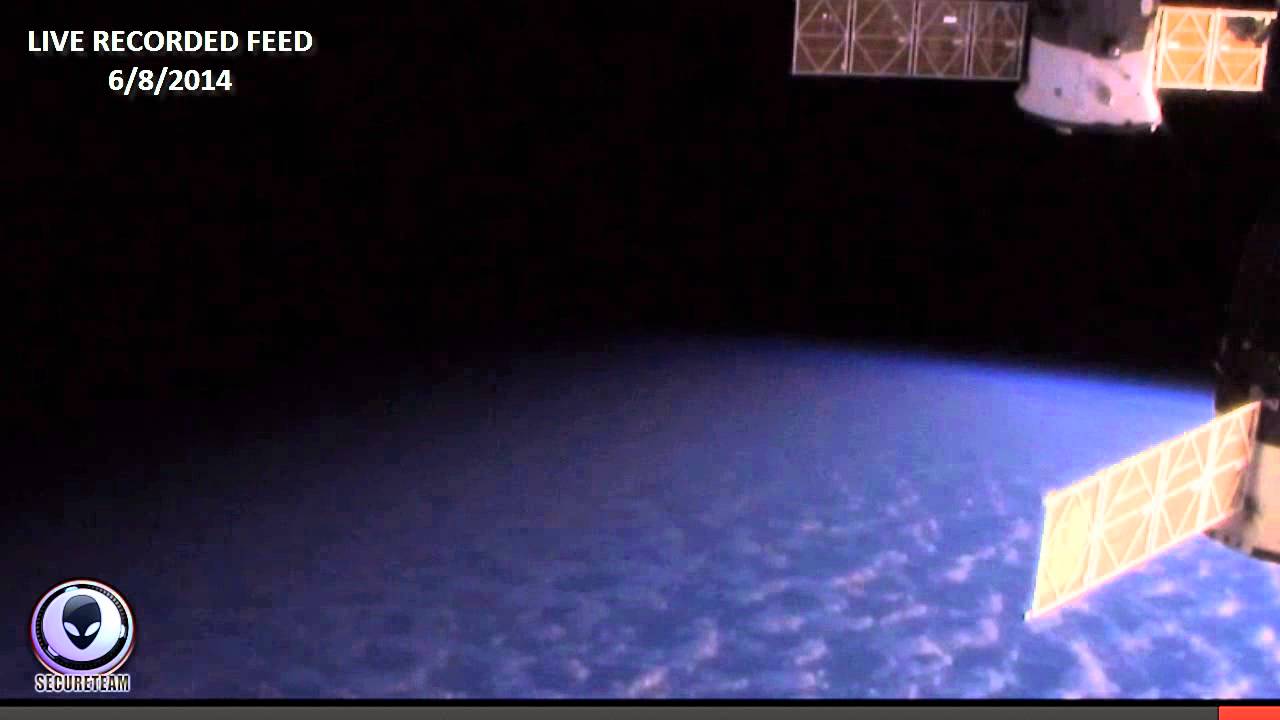 NASA CUTS LIVE SPACE FEED! HD UFO APPEARS AT ISS 2014