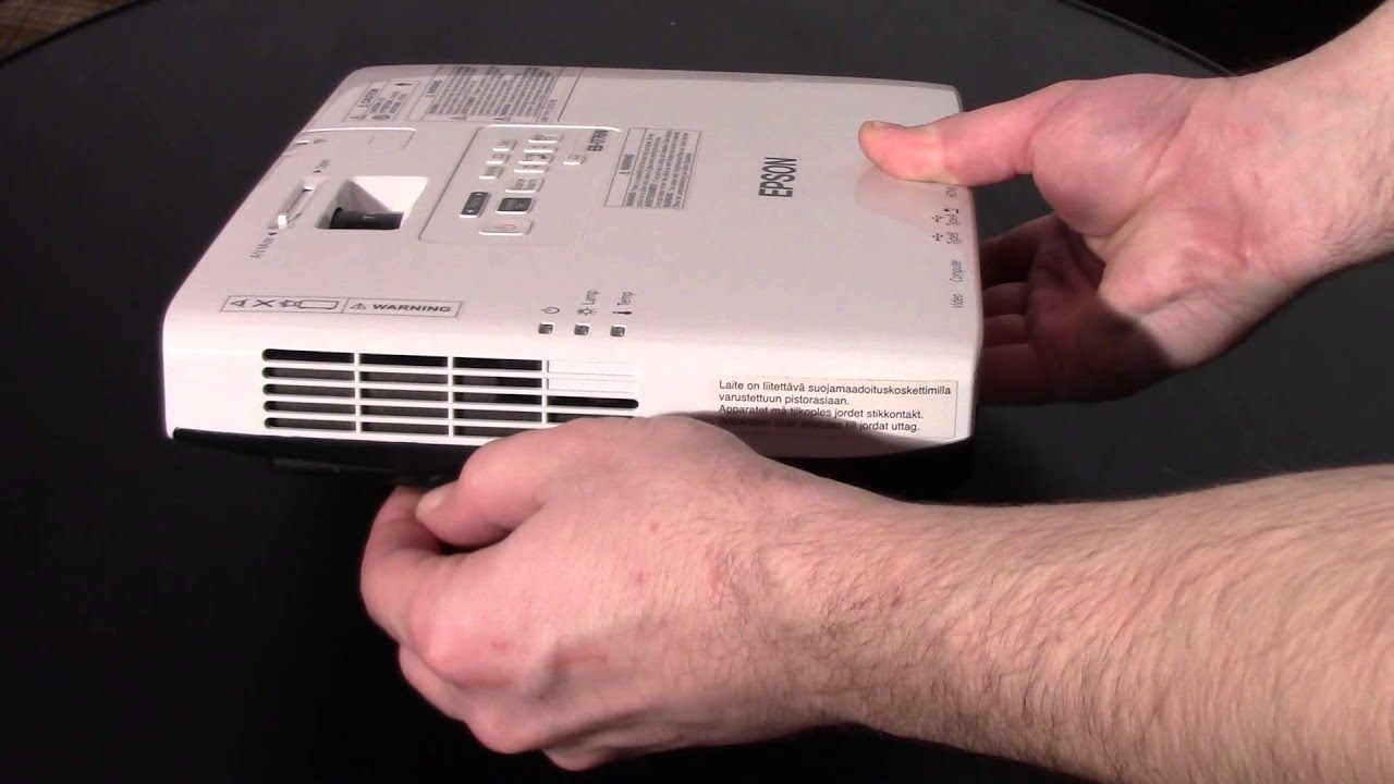 Обзор мобильного проектора Epson EB-1776W