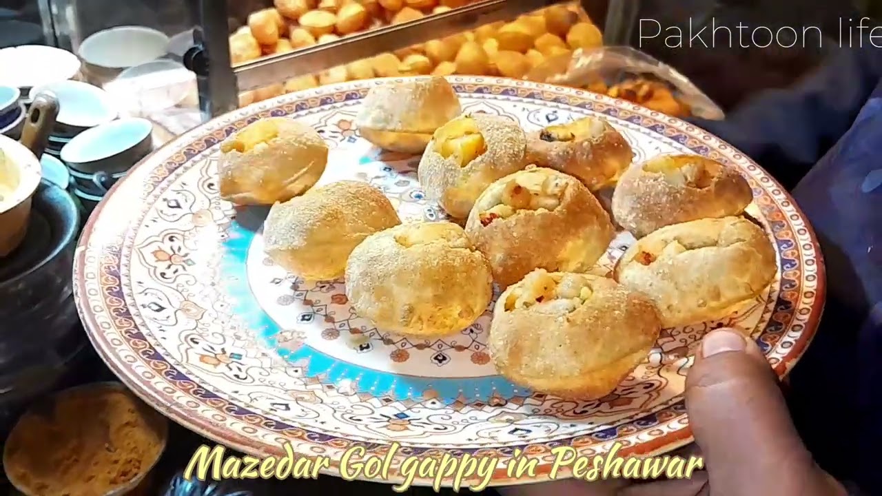 Mazedar Gol Gappay in Peshawar