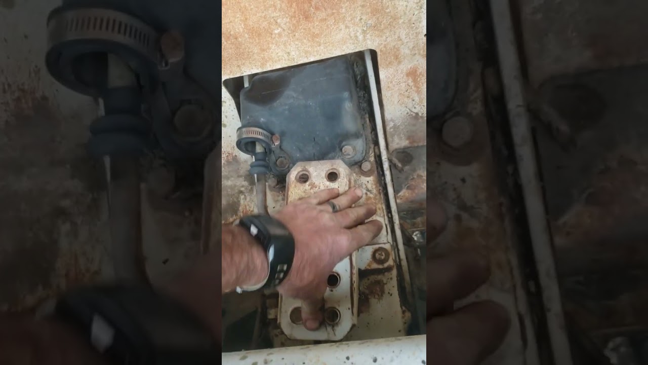 Bobcat miniskid 440B restoration pt 3
