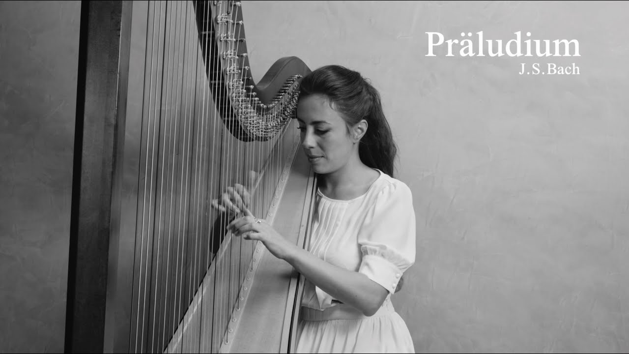 J. S. Bach - Ave Maria - Pralude in C Major - (Classical Harp) Josephine Salvi