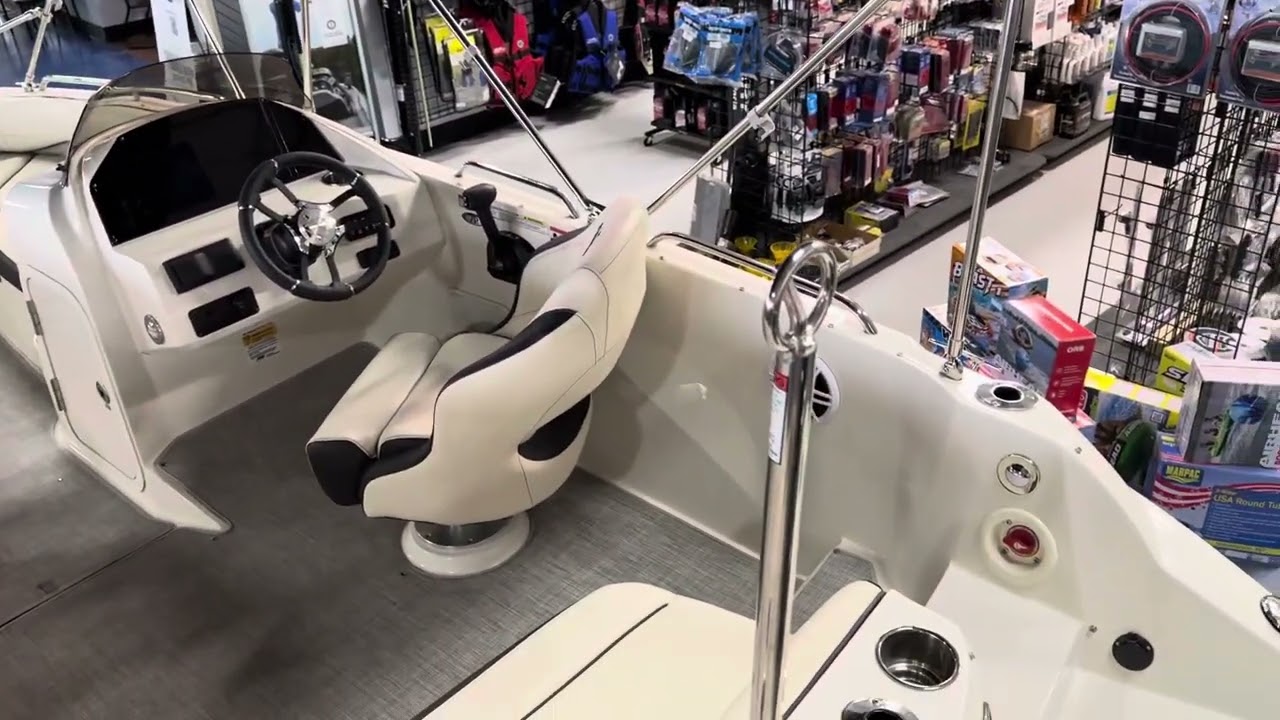 2023 Stingray 192 SC W/merc 150