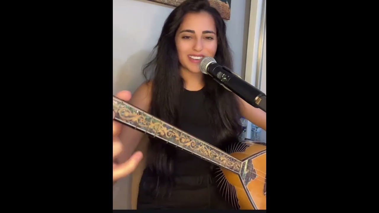 Hazal Karadon Tel tel olmuş saçların,Elelim elelim,Açma perdeleri esmesin yeller