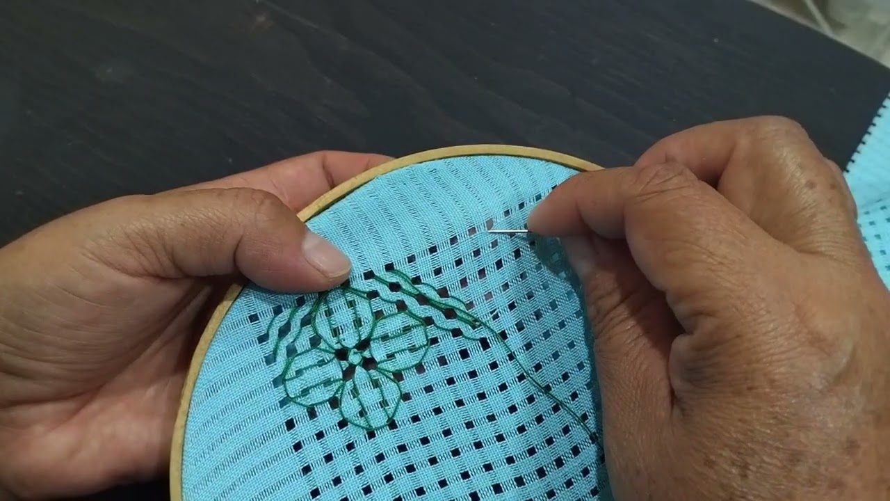 FLOR DE GUAYABO  O DE HOJA DE TOMATE 🍅 DESHILADO ANGY 