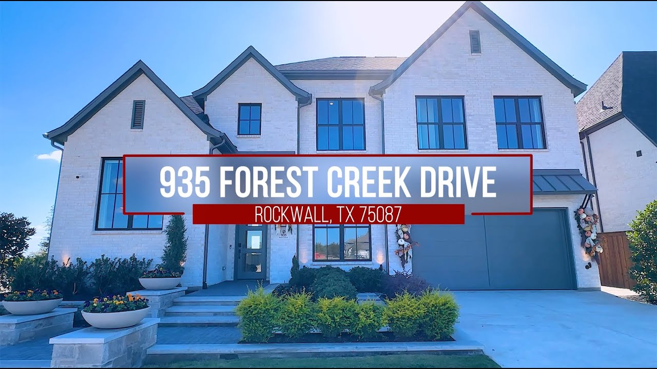 Lakeway 5414 // 935 Forest Creek Drive in Quail Hollow, Rockwall TX // Shaddock Homes Model