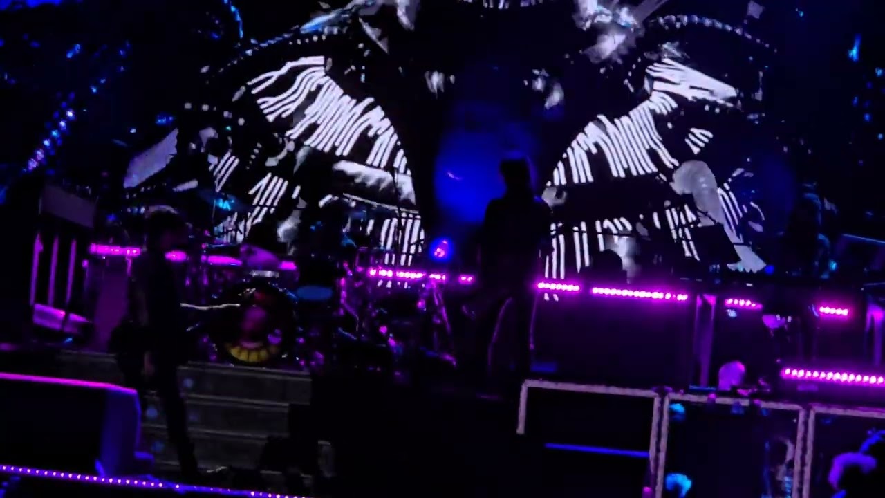 Guns N' Roses - Rocket Queen @ Estadio Huracan Tomas Adolfo Duco Buenos Aires, Argentina 2025 [ 4K ]