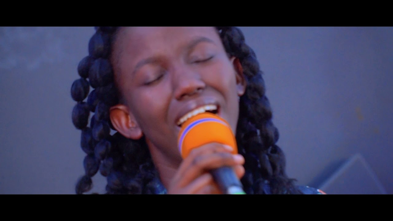 IL A PRIS MA PLACE - Par Hatthie Kashoba