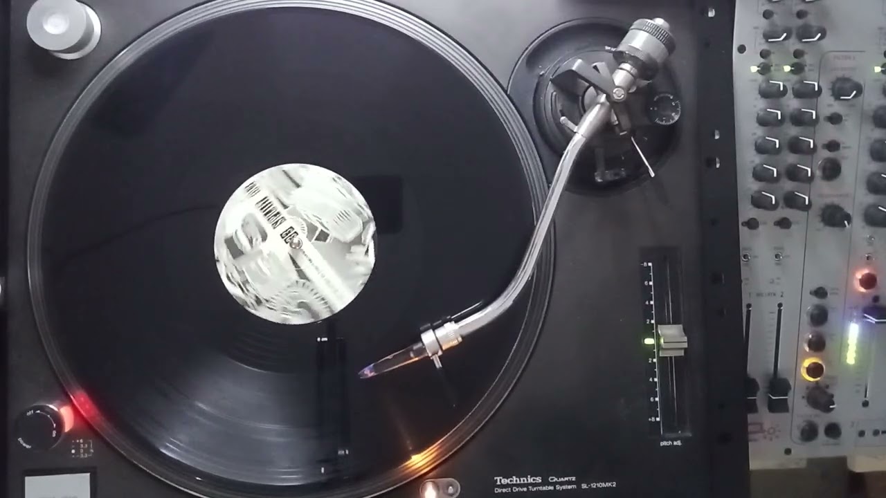Pzeko & Cracoucass–33 Split 03 B2