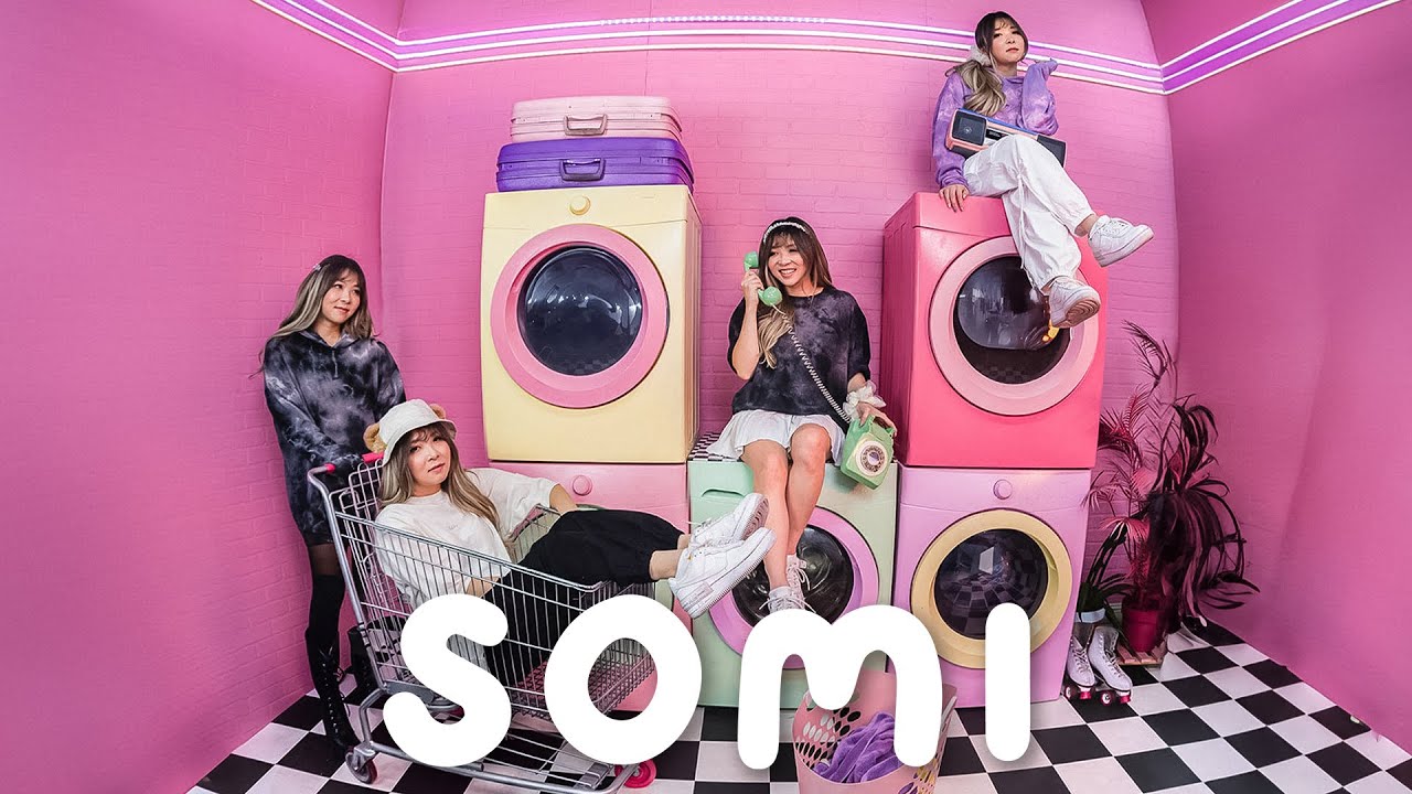 new years with offlinetv, my journey with alcohol 🎆 🥂 & I FINALLY RELEASED MERCH!