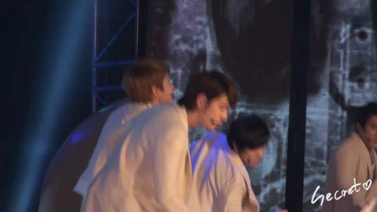 101229 가요대전 - 미인아 (KYUHYUN)